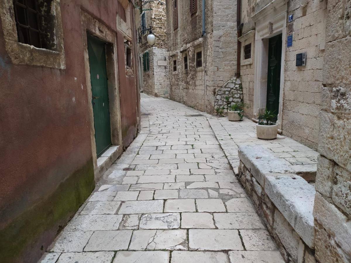 Ferienwohnung Old Stone House St Lawrence In The Heart Of Sibenik'S Old Town Exterior foto