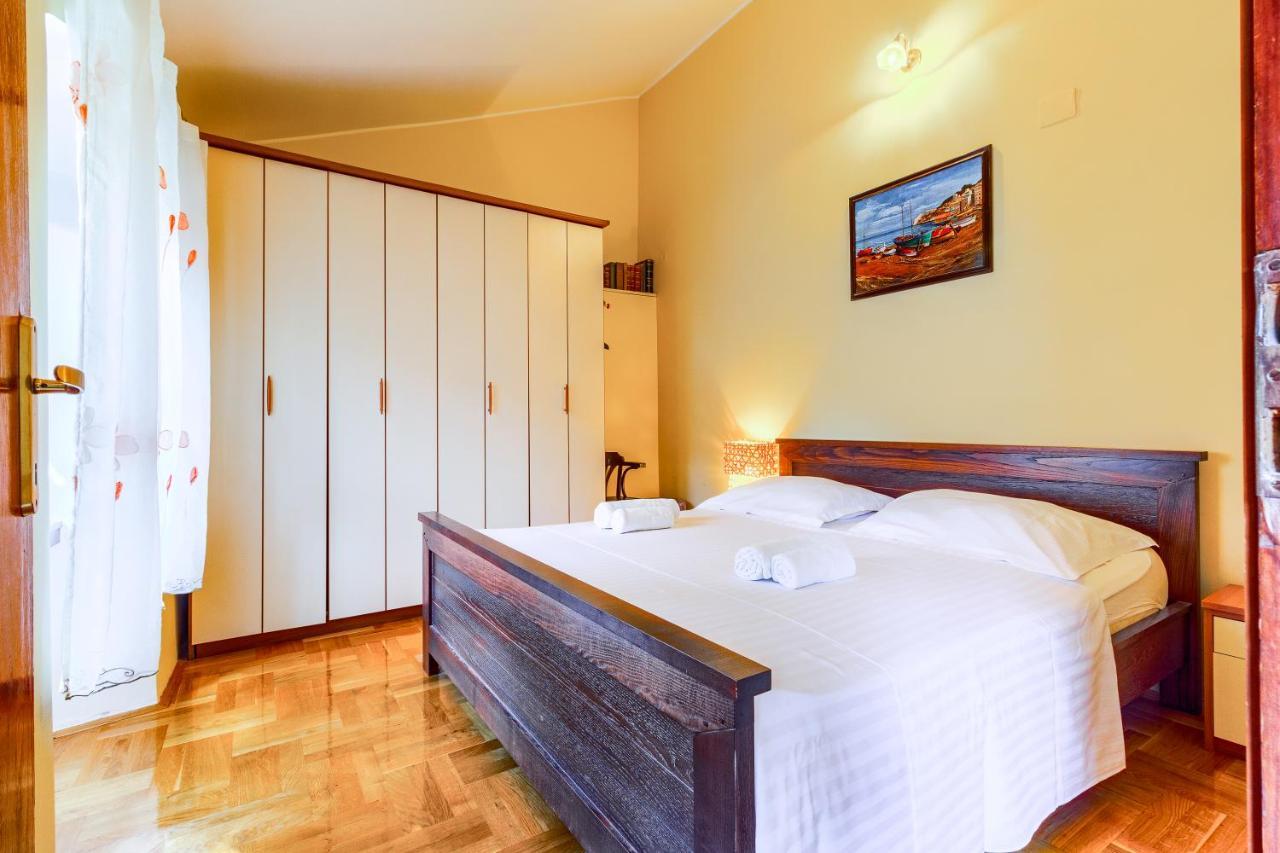 Ferienwohnung Old Stone House St Lawrence In The Heart Of Sibenik'S Old Town Exterior foto